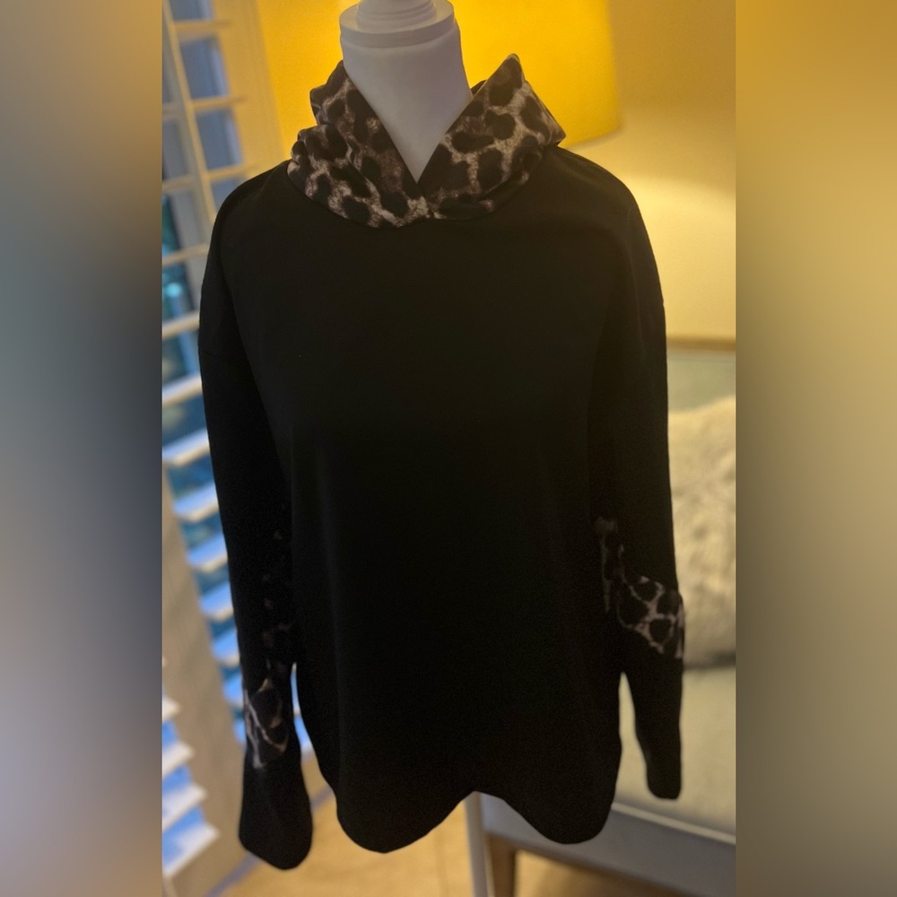 🌟😻 Black with Leopard Print Accents Lounge Set